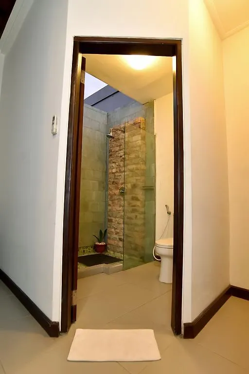 אפרטהוטל סמיניאק La House מלון דירות