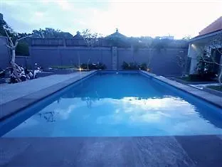אפרטהוטל סמיניאק La House מלון דירות