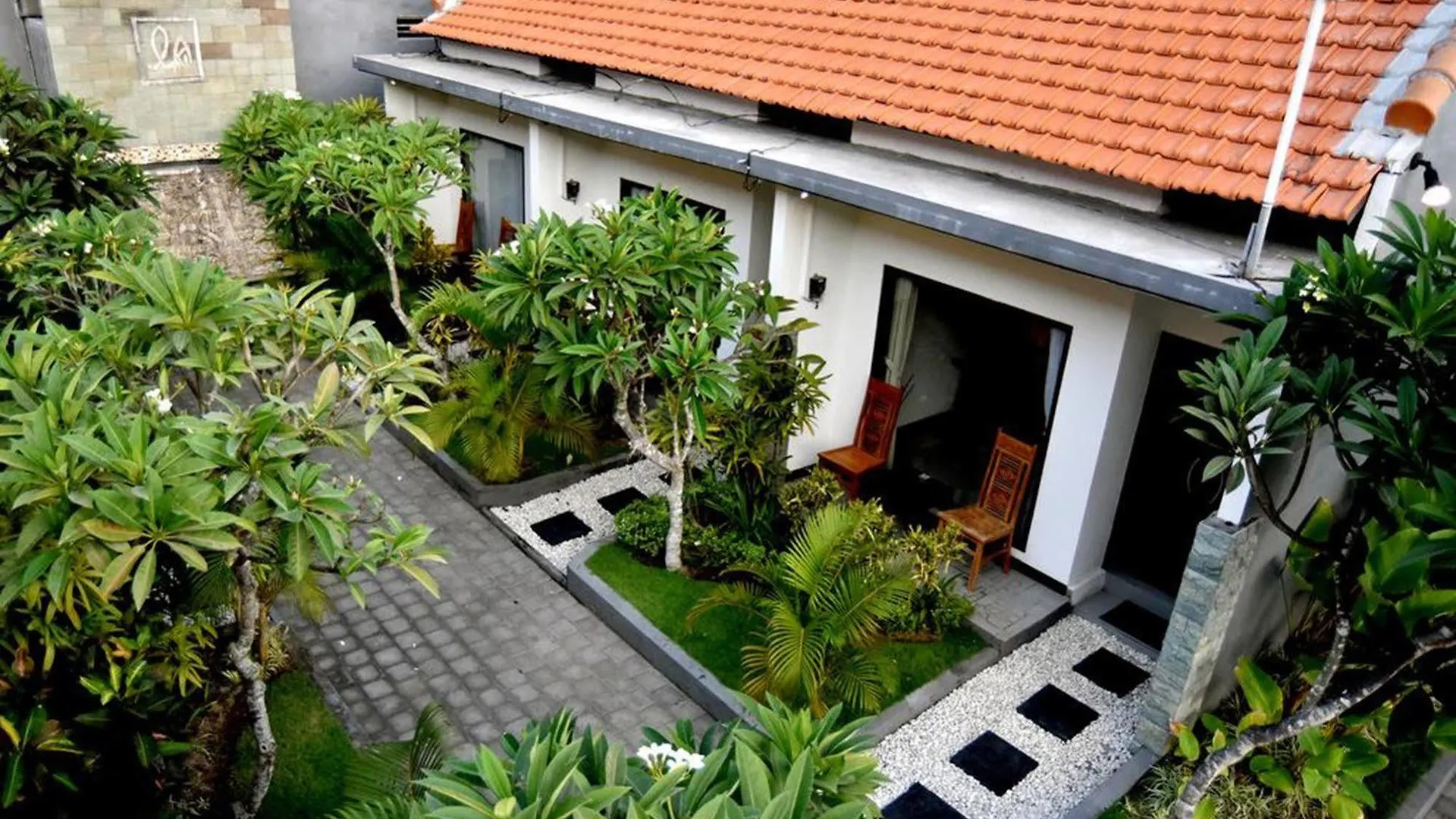 Aparthotel La House Seminyak 3*,  Indonesia